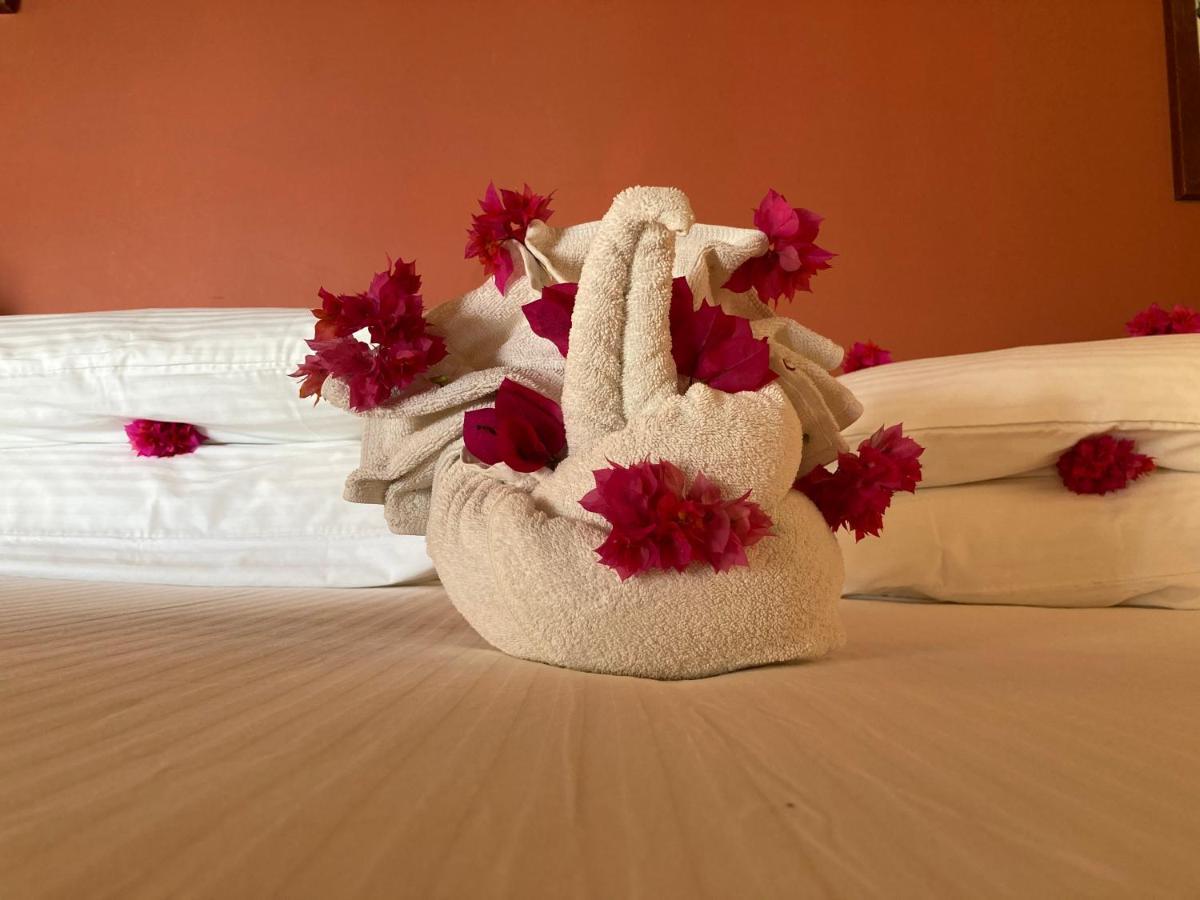Barry'S Beach Resort Mkwaja ภายนอก รูปภาพ